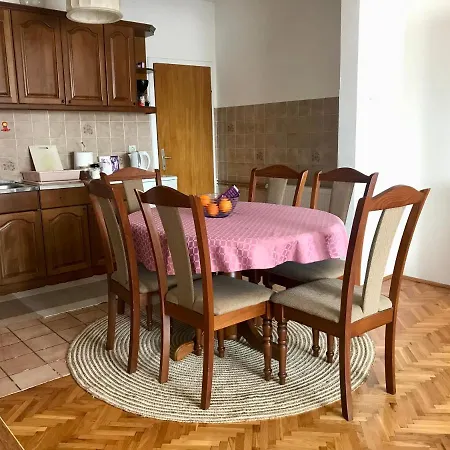 شقة Rada تريبينيي